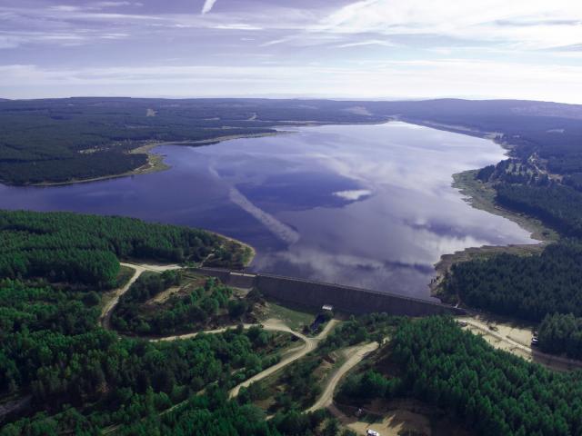 Lac de Charpal vue du ciel 1 - Margeride en Lozère