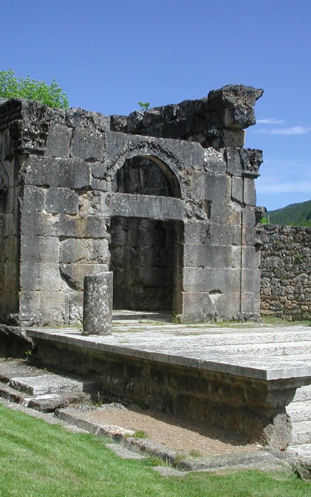 Gallo-römisches Mausoleum in Lanuéjols