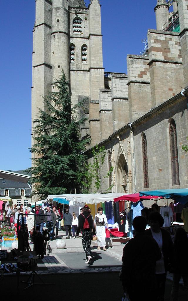 Markt Place Chaptal in Mende