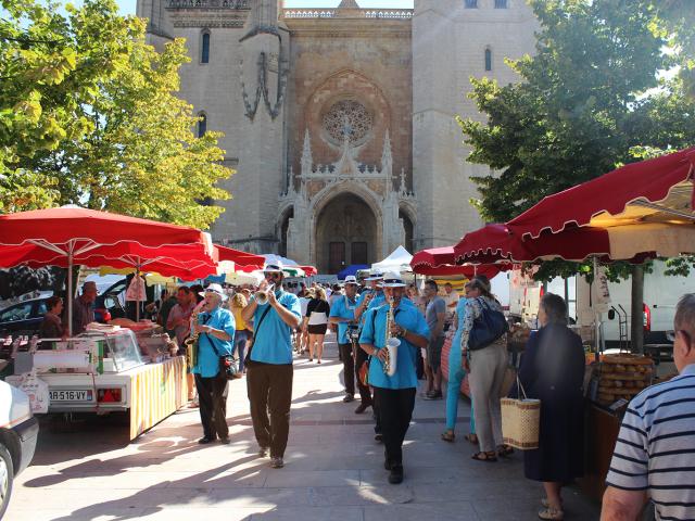 Le marchés de Mende place Urbain V