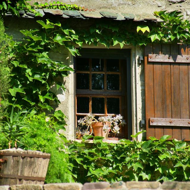 Façade d'une maison de pays