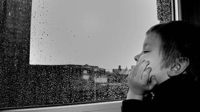 Enfant Pluie©pixabay Openbaar